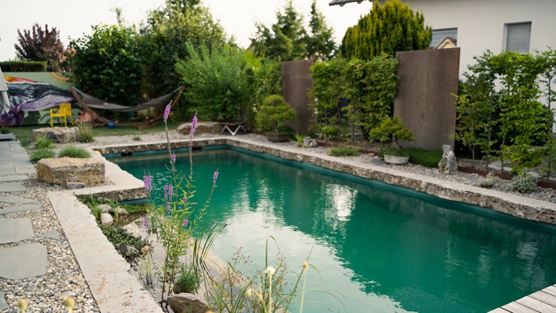 Wolbau_pool_7_blümchen.jpg